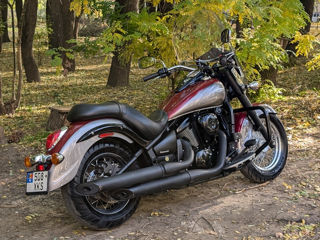 Kawasaki Vulcan 900 Classic foto 3