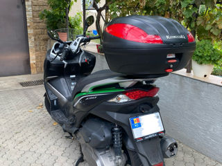 Kawasaki J300 foto 4