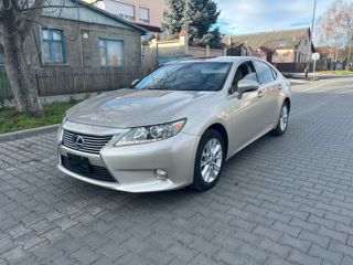 Lexus ES Series