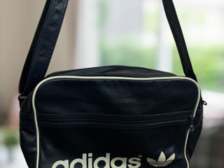 Geanta Adidas.