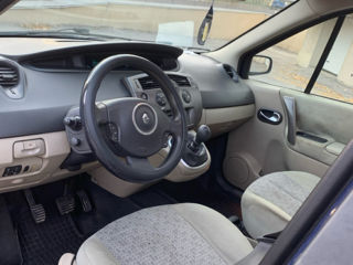 Renault Grand Scenic foto 6