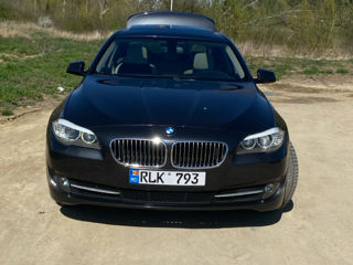 BMW 5 Series foto 2