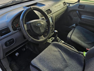 Ford Transit Connect foto 3