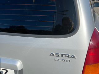 Opel Astra foto 3