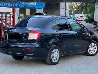 Suzuki SX4 foto 4