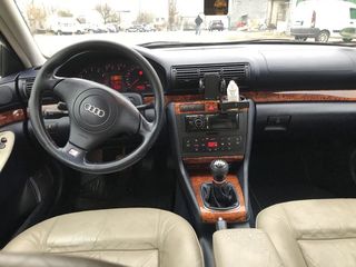 Audi A4 foto 7