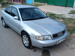 Audi A4 foto 2
