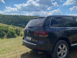 Volkswagen Touareg foto 2