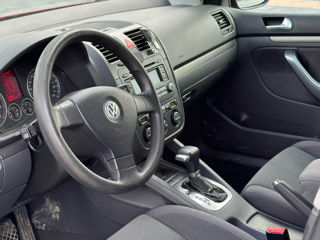 Volkswagen Golf foto 8