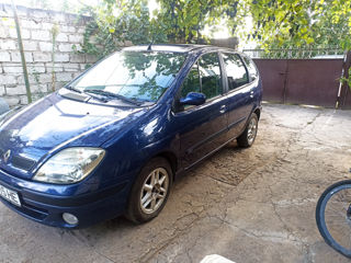 Renault Grand Scenic foto 2