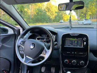 Renault Clio foto 5