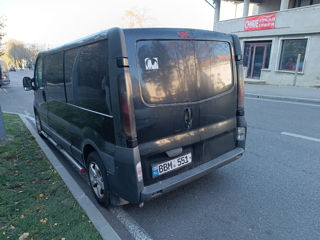 Opel Vivaro foto 2