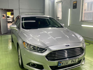 Ford Fusion foto 3