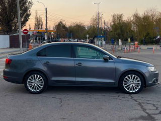 Volkswagen Jetta foto 6