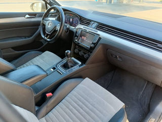 Volkswagen Passat foto 9