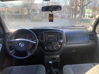 Mazda Tribute foto 6