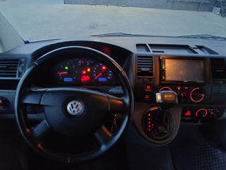 Volkswagen Multivan foto 10