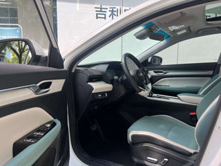 Geely Emgrand foto 12