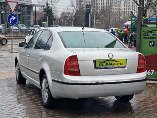 Skoda Superb foto 4