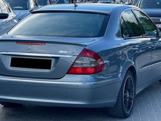 Mercedes E-Class foto 3