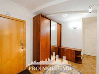 Apartament cu 2 camere, 119 m², Centru, Chișinău foto 2