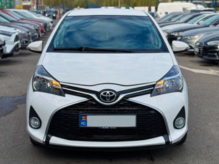 Toyota Yaris foto 2