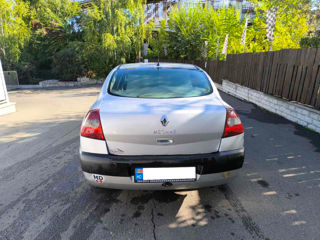 Renault Megane foto 2