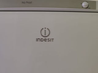 Frigider Indesit foto 2