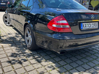 Mercedes E-Class foto 9