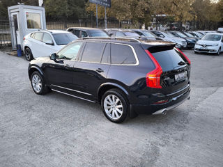 Volvo XC90 foto 8