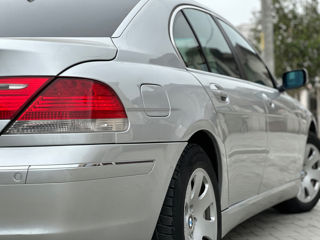 BMW 7 Series foto 8