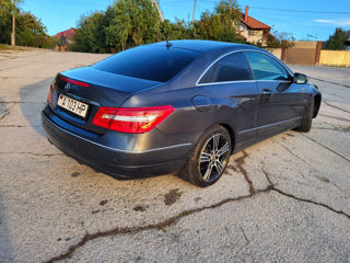 Mercedes E-Class Coupe foto 8