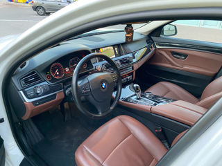 BMW 5 Series foto 7