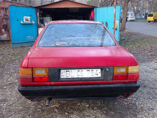 Audi 100 foto 4