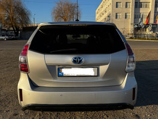 Toyota Prius + foto 5