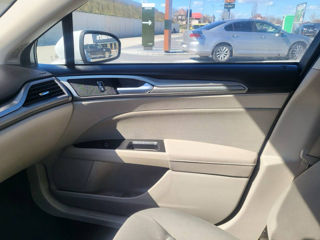 Ford Fusion foto 7