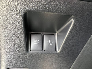 Toyota Yaris foto 17