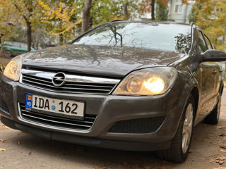 Opel Astra foto 2