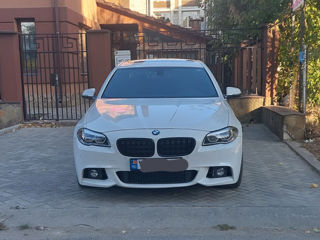 BMW 5 Series foto 1