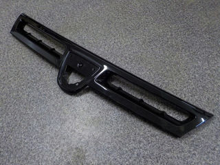Grila radiator Dacia Duster 620789130R фото 0
