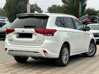 Mitsubishi Outlander foto 4