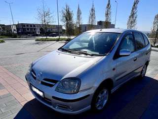 Nissan Almera Tino