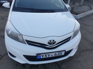 Chirie auto Prakat auto Chisinau dacia prius golf skoda toyota yaris foto 1