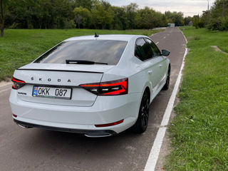 Skoda Superb foto 3