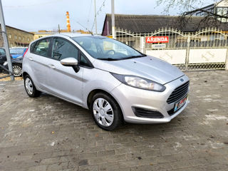 Ford Fiesta foto 3