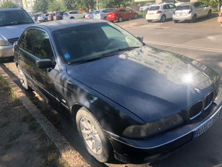 BMW 5 Series foto 2