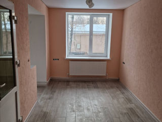 Apartament cu 2 camere, 40 m², Centru, Florești foto 4