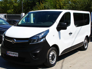 Opel Vivaro foto 1