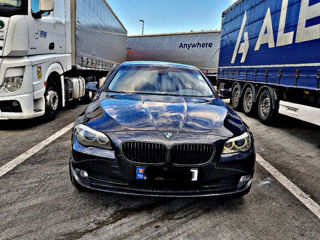 BMW 5 Series foto 2