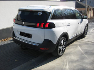 Peugeot 5008 foto 3